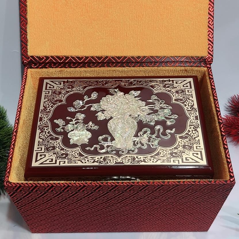 50% off Exquisite Pingyao Lacquer Miniature Chest, Inlaid with Brass Wire & Mother of Pearl, 21-Drawer Jewelry Organizer, Handcrafted Chinese Art Piece.