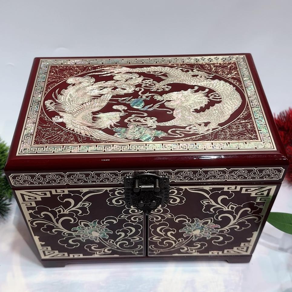 50% off Lacquer Watch Box with Glass Lid 23cm, Handmade Lacquerware Jewelry Storage Box | Pingyao Gliding Lacquer Technique, Copper Wire & Shell Inlay Decoration, Gift for Watch Lovers.