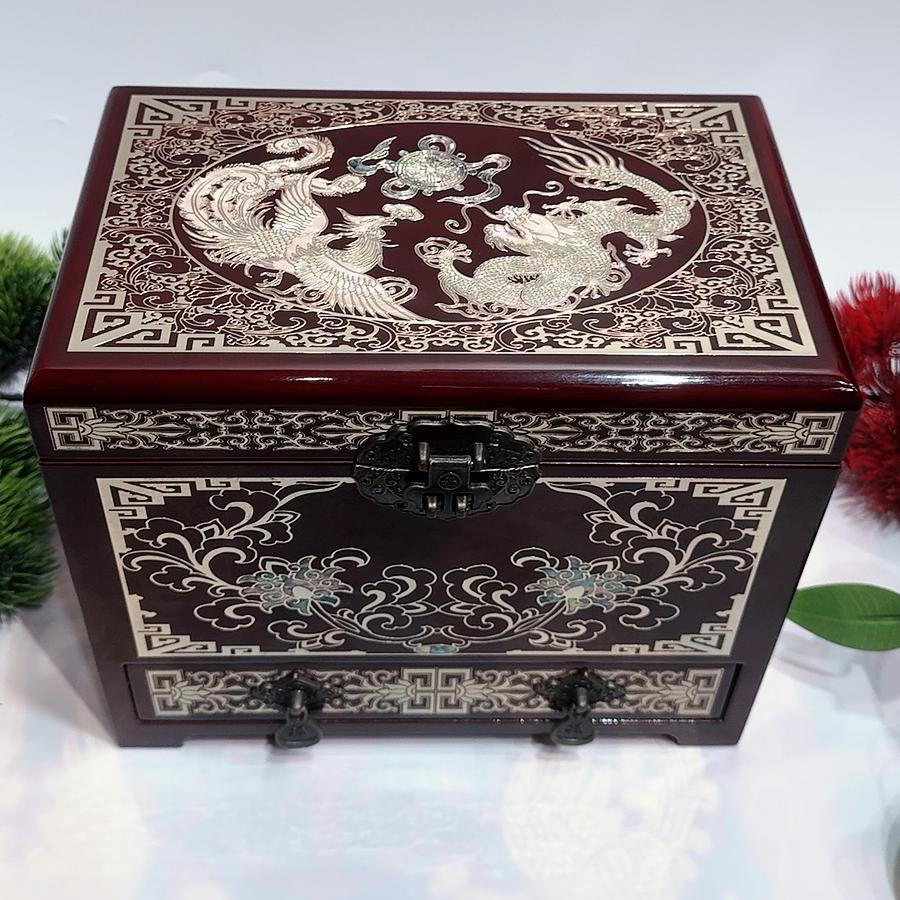 50% off 23-Size Antique Style Lacquer Storage Box, Handcrafted Pingyao Lacquer with Plain Body & Brass-Seashell Inlay, Side-Opening Design.