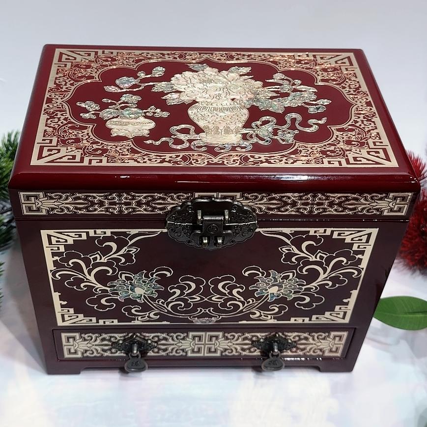 50% off 23-Size Antique Style Lacquer Storage Box, Handcrafted Pingyao Lacquer with Plain Body & Brass-Seashell Inlay, Side-Opening Design.