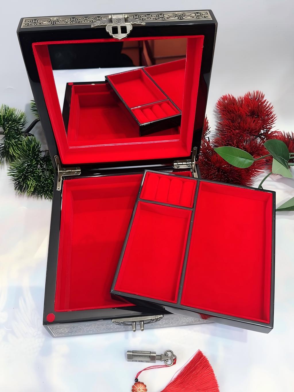 50% off Handmade Chinese lacquer jewelry box, 19-size, black piano lacquer finish, square, inlaid with brass wire and mother-of-pearl.