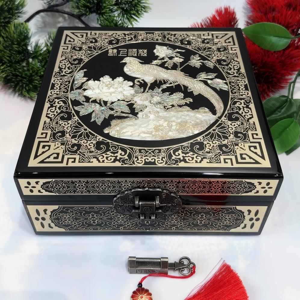 50% off Handmade Chinese lacquer jewelry box, 19-size, black piano lacquer finish, square, inlaid with brass wire and mother-of-pearl.